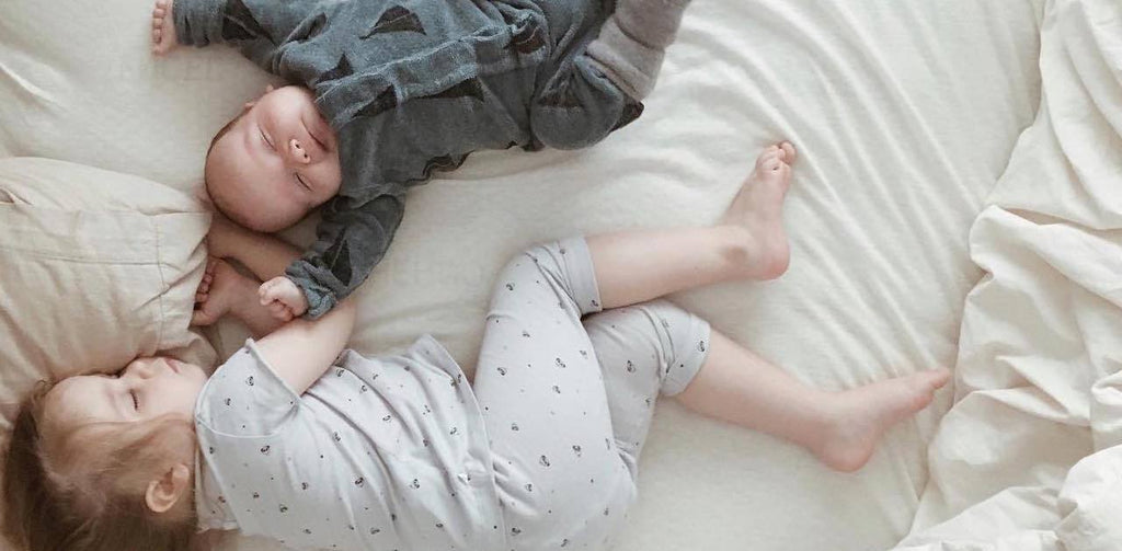 How To Juggle Baby & Toddler Sleeping Schedules